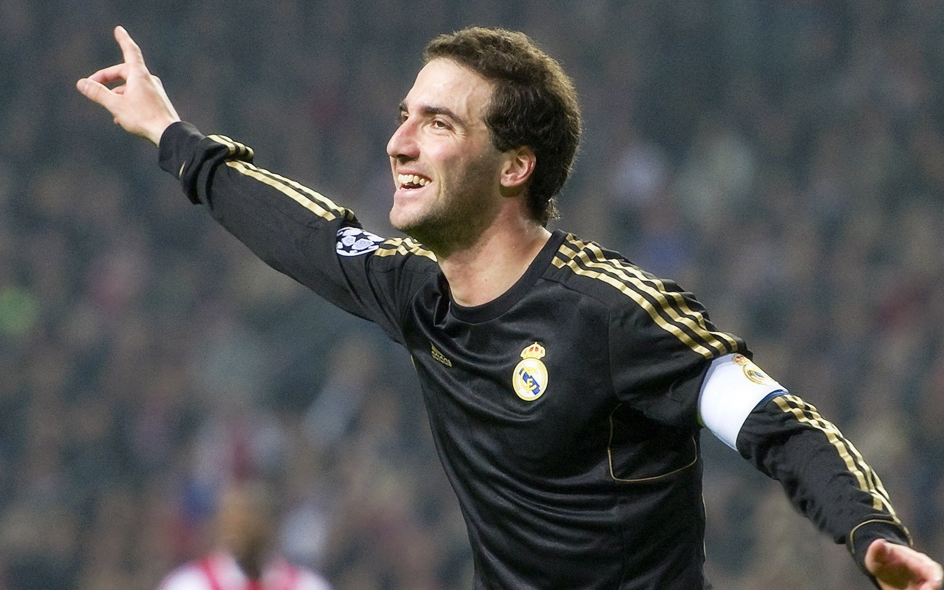 当内马尔接管英超争冠战,一场跨越南非与芬兰的足球商业启示录