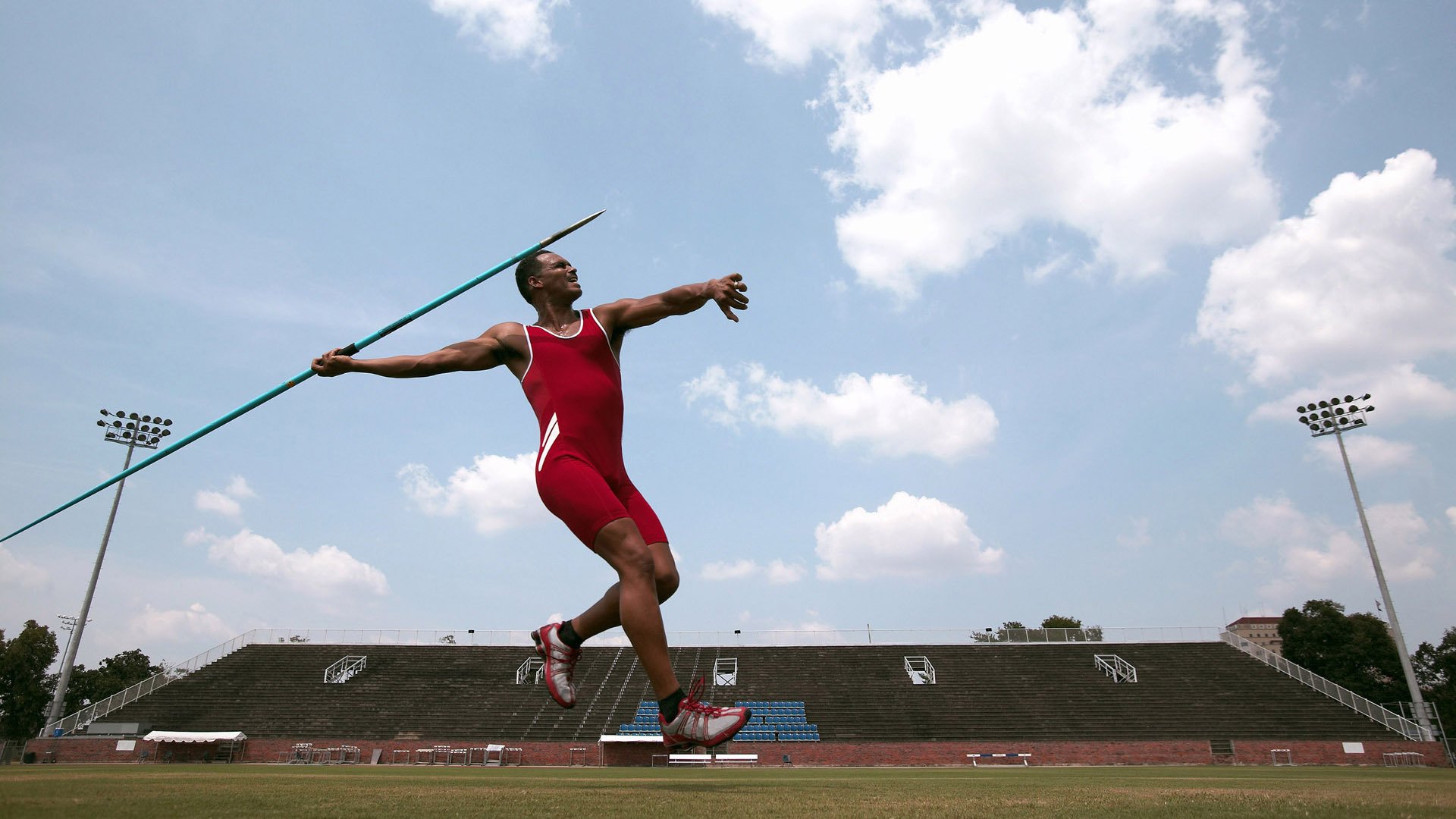 魔笛奏响绝唱，非洲新军震撼圣西罗—足球之夜的传承与颠覆