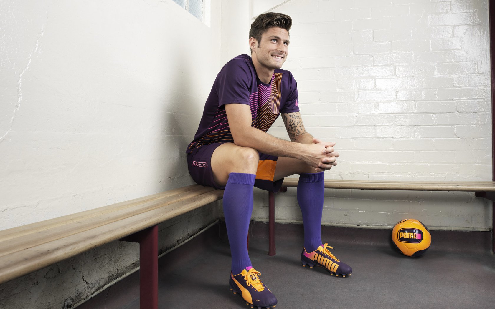 从安菲尔德到伯纳乌，加克波如何以比利时式韧性导演巴萨式翻盘，在国家德比中定义新时代