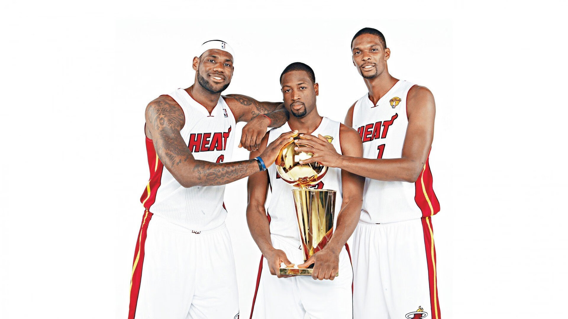 津门铁骑力克齐鲁雄师,詹姆斯破纪录之夜见证双星闪耀